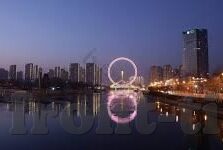 守望人妻在线-守望人妻，网络世界中的情感纠葛与道德边界